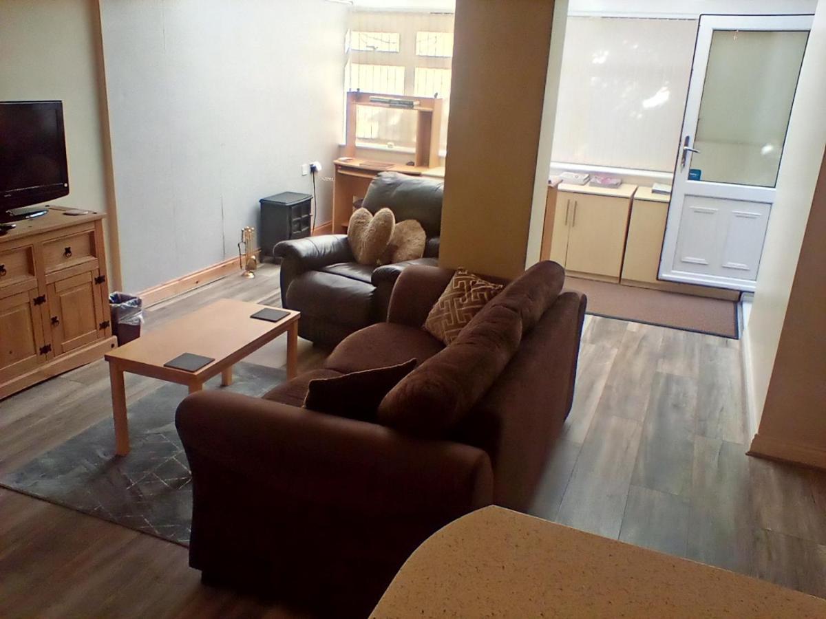 The Annex - Guest Gardens Apartment Milton Keynes Bagian luar foto