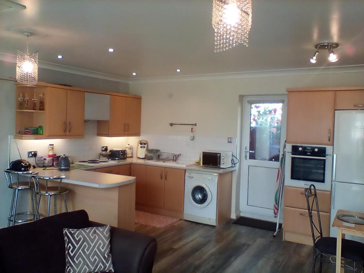 The Annex - Guest Gardens Apartment Milton Keynes Bagian luar foto