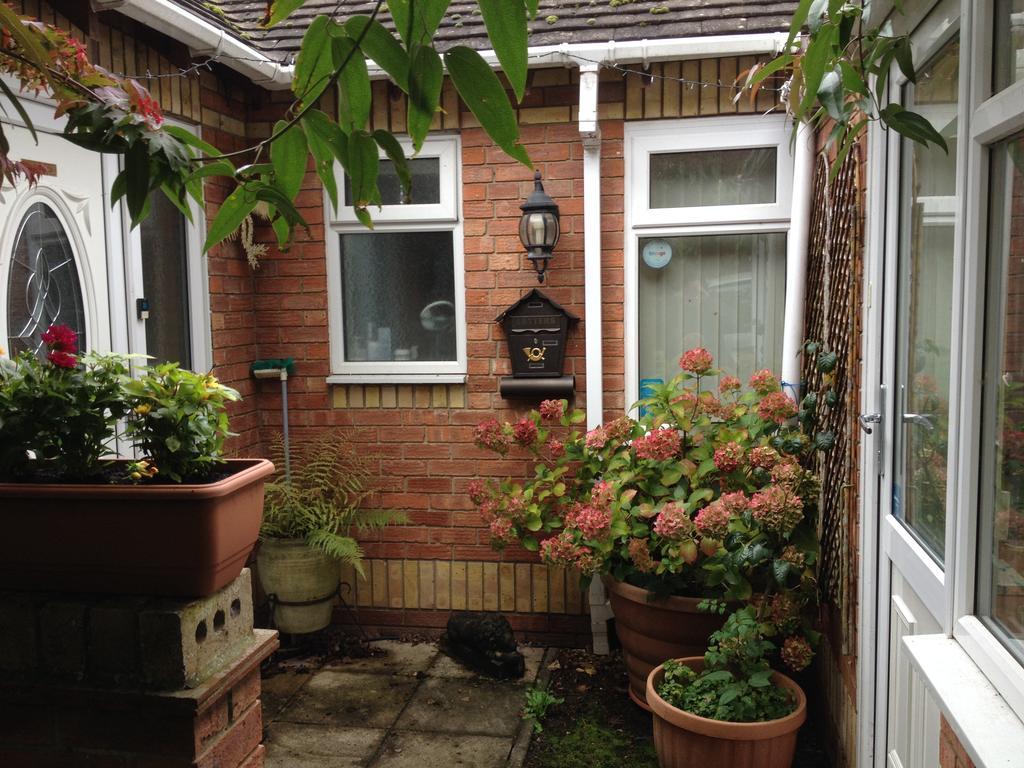 The Annex - Guest Gardens Apartment Milton Keynes Bagian luar foto